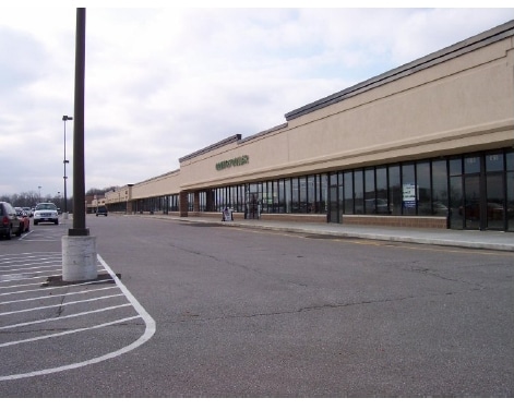 More Photos Of 548-658 E Broad St, Pataskala Storefront For Lease