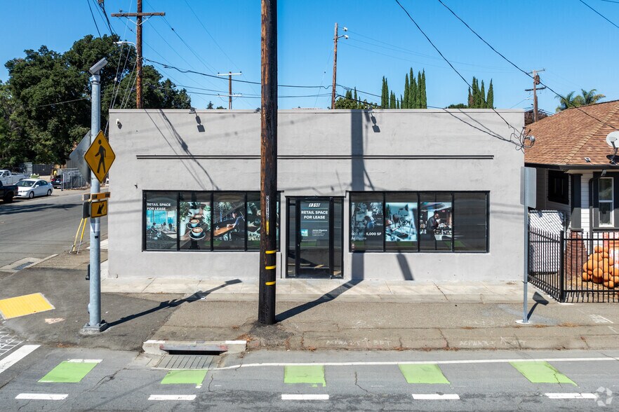 More Photos Of 1558 A St, Castro Valley Freestanding For Sale