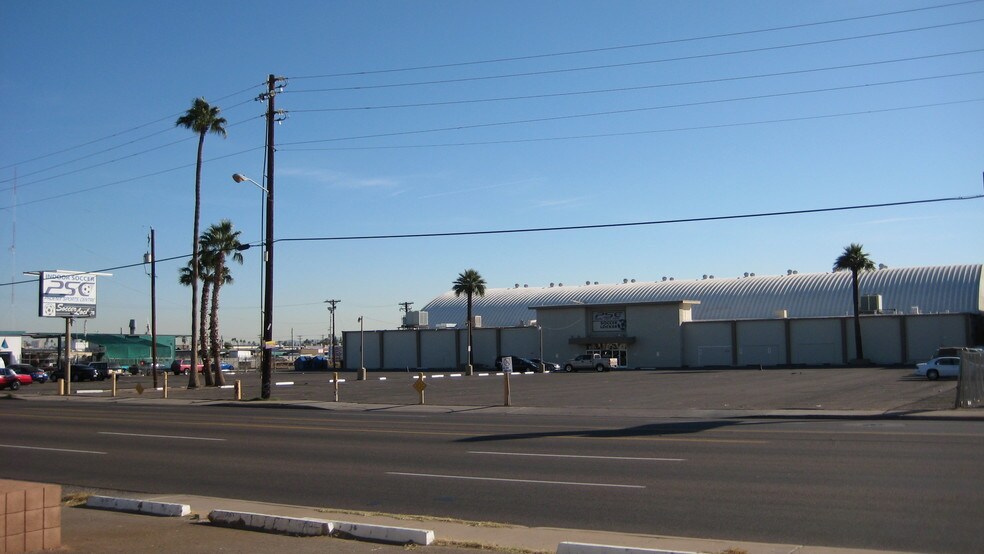 More Photos Of 3839 W Indian School Rd, Phoenix Warehouse For Lease