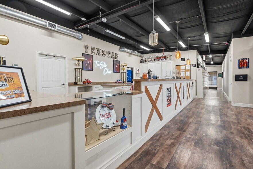 More Photos Of 5505 132nd st, Lubbock Industrial For Sale