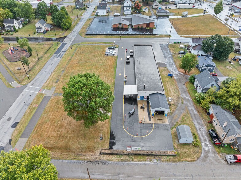 More Photos Of 44 E Harrison St, Alliance Carwash For Sale