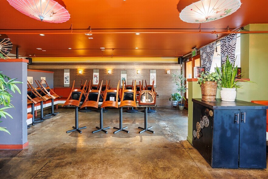 More Photos Of 2220-2236 NE Alberta St, Portland Storefront Retail Residential For Lease