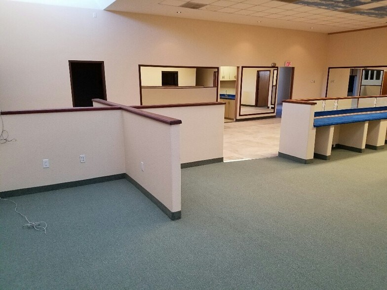 More Photos Of 5040 Edna Ave, Las Vegas Office For Lease