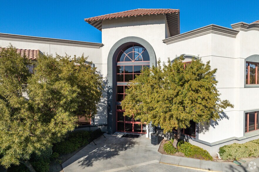More Photos Of 44274 George Cushman Ct, Temecula Medical For Lease