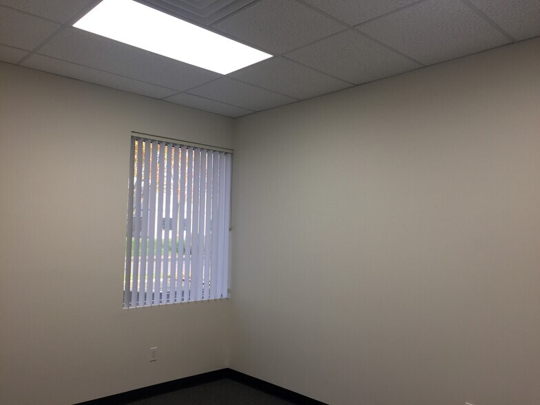 More Photos Of 90 Colin Dr, Holbrook Research And Development For Lease