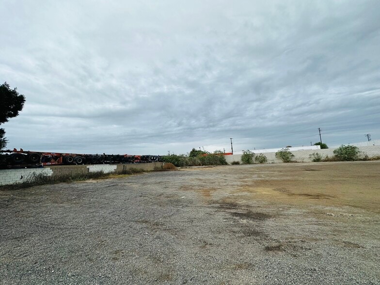 More Photos Of 15413 S San Pedro St, Los Angeles Land For Lease