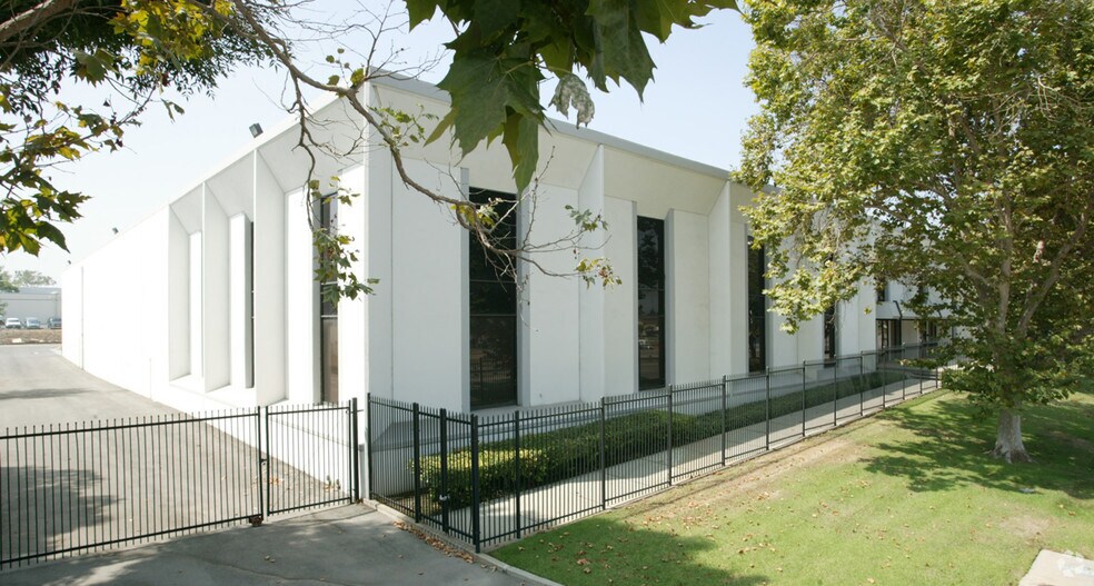 More Photos Of 1300 W Artesia Blvd, Compton Warehouse For Lease