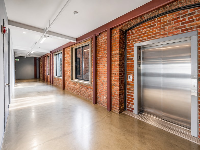 More Photos Of 440 Seaton St, Los Angeles Loft Creative Space For Sale