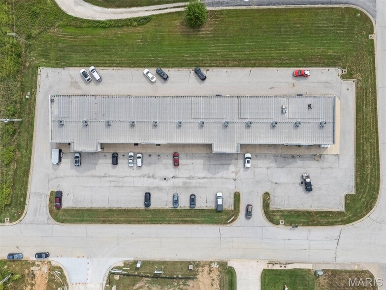 More Photos Of 212 Immanuel Ave, New Haven General Retail For Sale