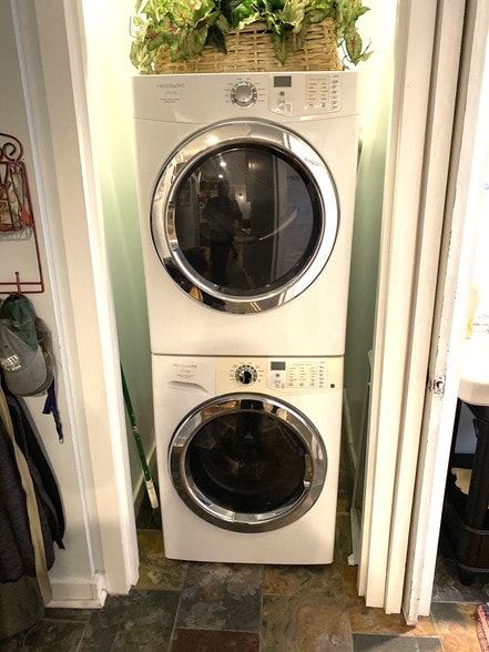 More Photos Of 39 N Court St, Westminster Apartments For Sale