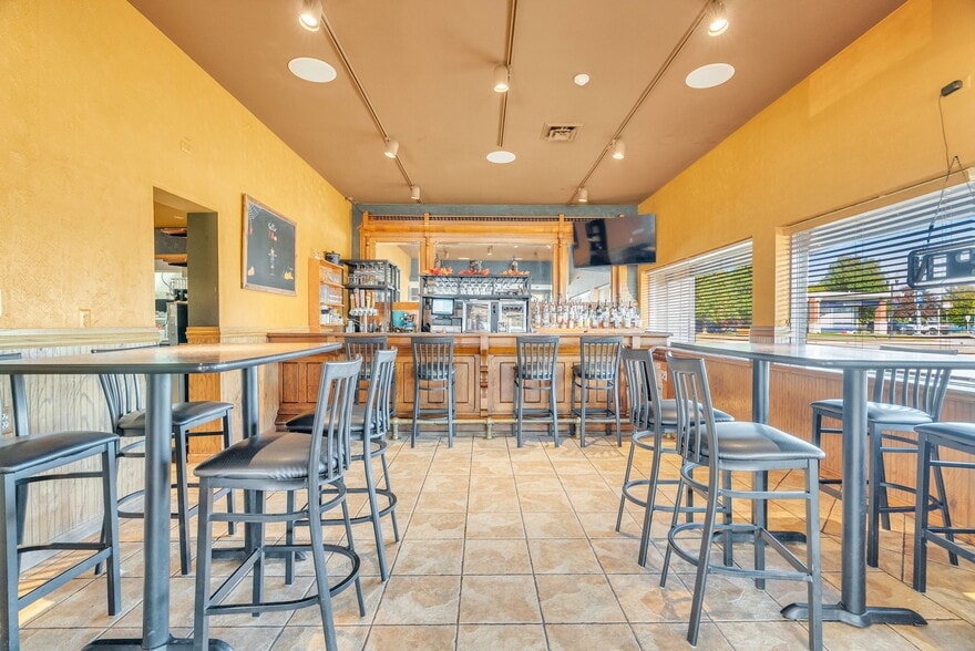 More Photos Of 119 Clinton Ave, Saint Clair Restaurant For Sale