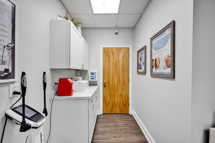 More Photos Of 20808 N Main St, Cornelius Medical For Sale