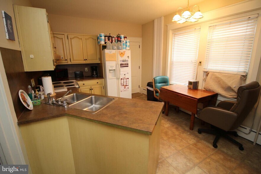 More Photos Of 219 E Lancaster Ave, Shillington Office For Sale