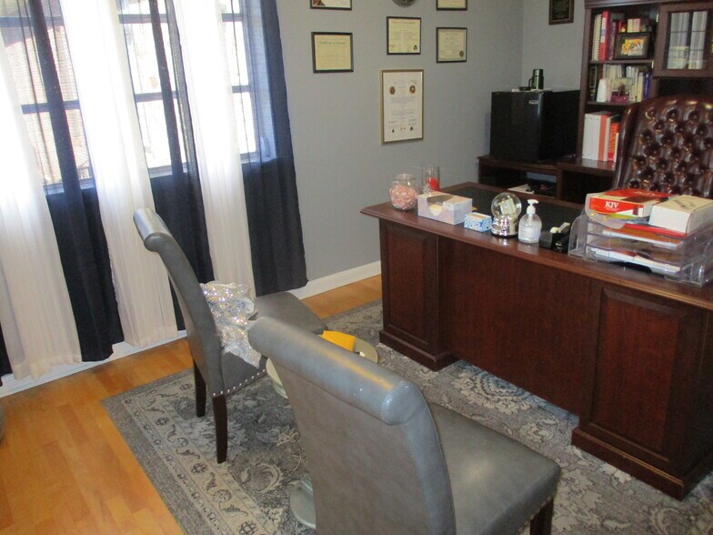 More Photos Of 1344 N 9th St, Griffin Religious Facility For Sale