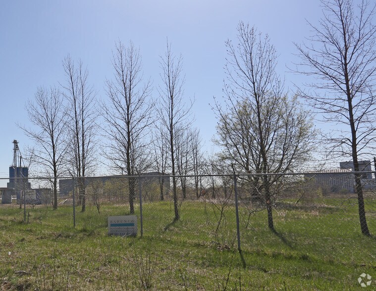 More Photos Of 54 Campbell Rd, Guelph Land For Lease