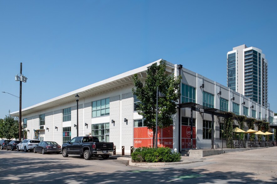 Primary Photo Of 2808 Caroline St, Houston Coworking Space