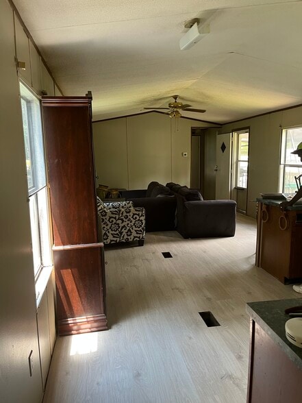 More Photos Of 1425 Farlow Rd, Raleigh Manufactured Housing Mobile Home Park For Sale