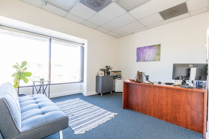 More Photos Of 3050 Beacon Blvd, West Sacramento Office For Sale