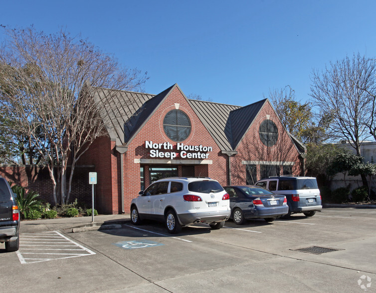 Primary Photo Of 2710 Mangum Rd, Houston Medical For Lease