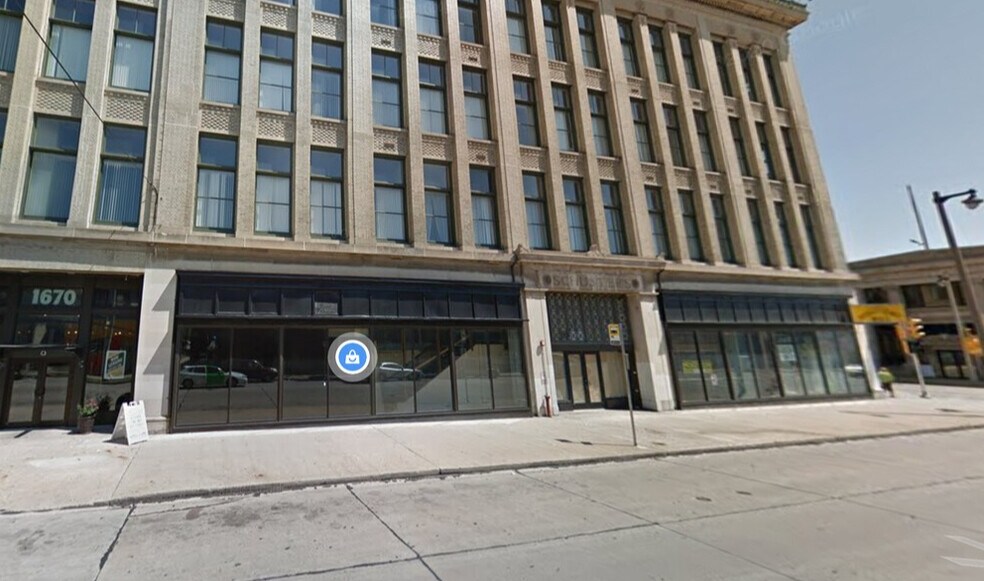 More Photos Of 1670 S 11th St, Milwaukee Apartments For Lease