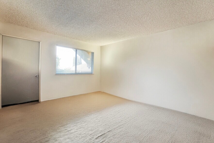 More Photos Of 2714 New Jersey St, Los Angeles Multifamily For Sale
