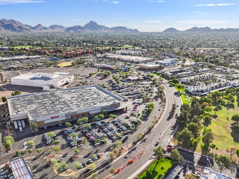 More Photos Of 12621 N Paradise Village Pky W, Phoenix Service Station For Sale