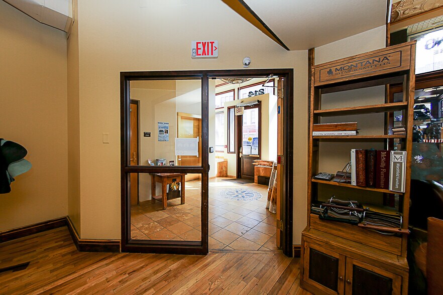 More Photos Of 216 W Lincolnway, Cheyenne Storefront Retail Office For Sale