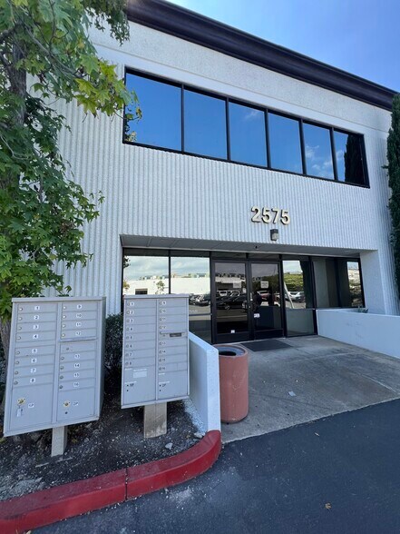 More Photos Of 2575 McCabe Way, Irvine Office For Lease
