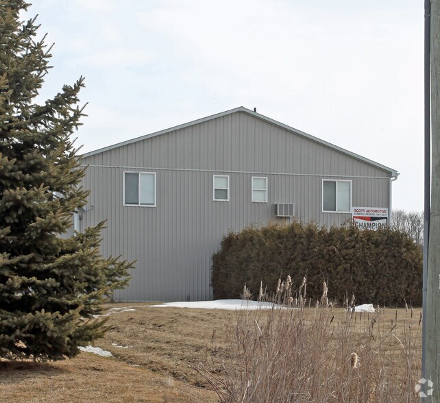 More Photos Of 159 N Port Rd, Scugog Auto Repair For Sale