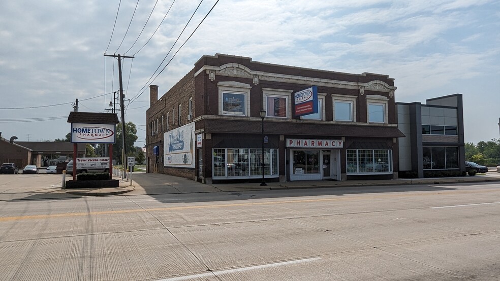 Primary Photo Of 608 Main st, Mishawaka Storefront Retail Residential For Sale