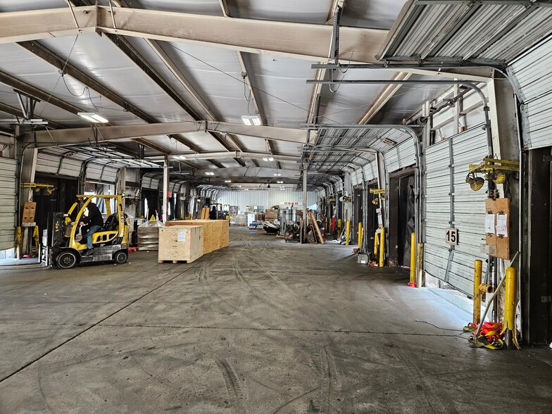 More Photos Of 3410 W Eide Dr, Sioux Falls Warehouse For Sale