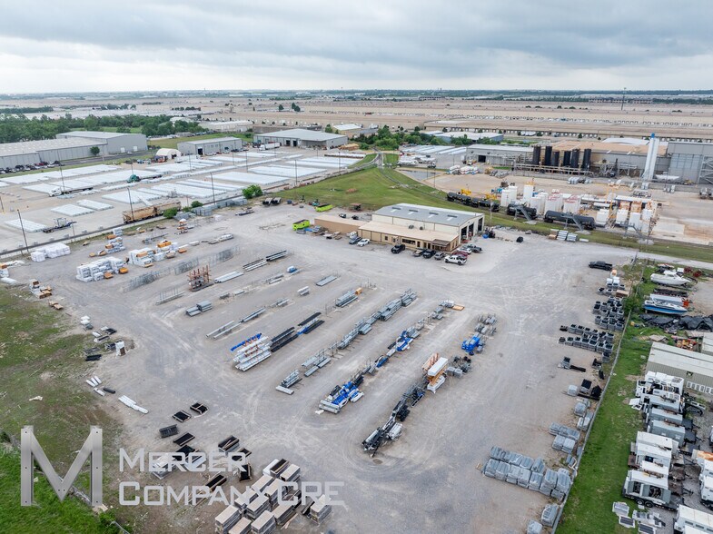 More Photos Of 3116 S Council Rd, Oklahoma City Manufacturing For Lease