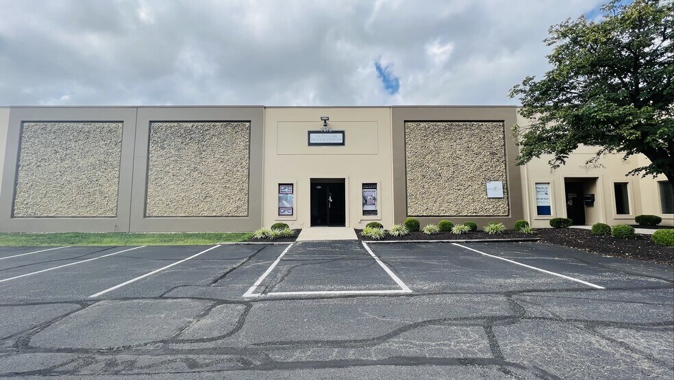 More Photos Of 7540-7560 Mcewen Rd, Centerville Unknown For Lease