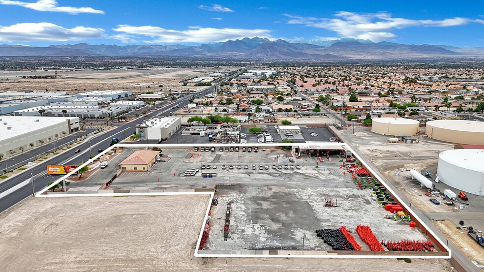 More Photos Of 2222 W Cheyenne Ave, North Las Vegas Freestanding For Lease