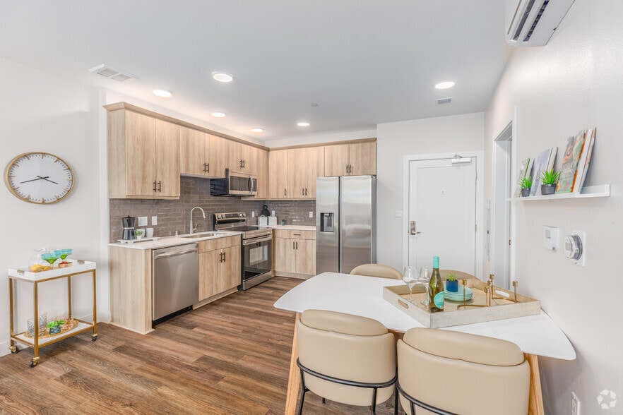 More Photos Of 1559 N Santa Fe Ave, Vista Apartments For Sale