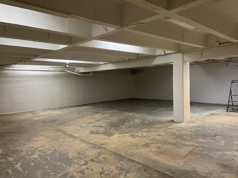 More Photos Of 114 W Lime Ave, Monrovia Loft Creative Space For Lease
