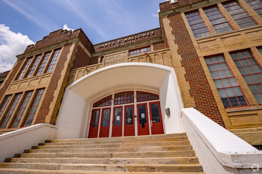 More Photos Of 1201 W City Point Rd, Hopewell Multifamily For Sale