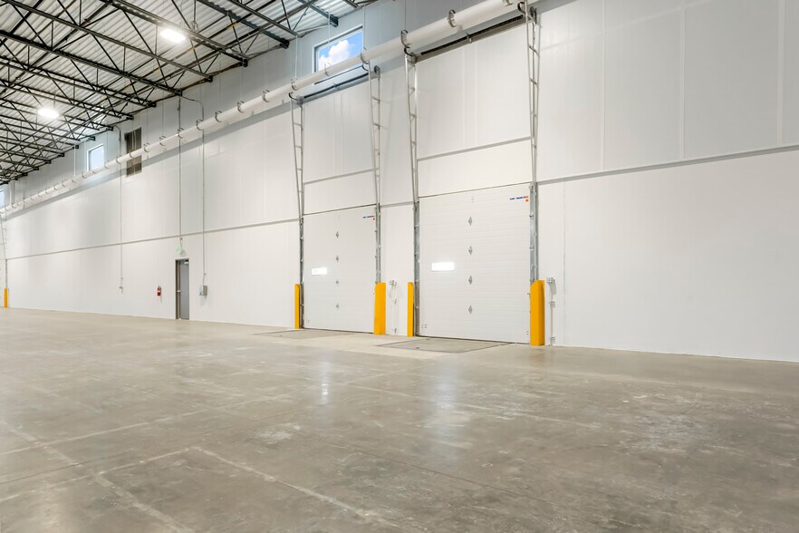 More Photos Of 8470 Launch Pt, Colorado Springs Warehouse For Lease