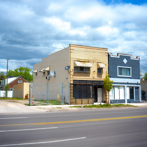 More Photos Of 19510 W Warren Ave, Detroit Storefront Retail Office For Sale