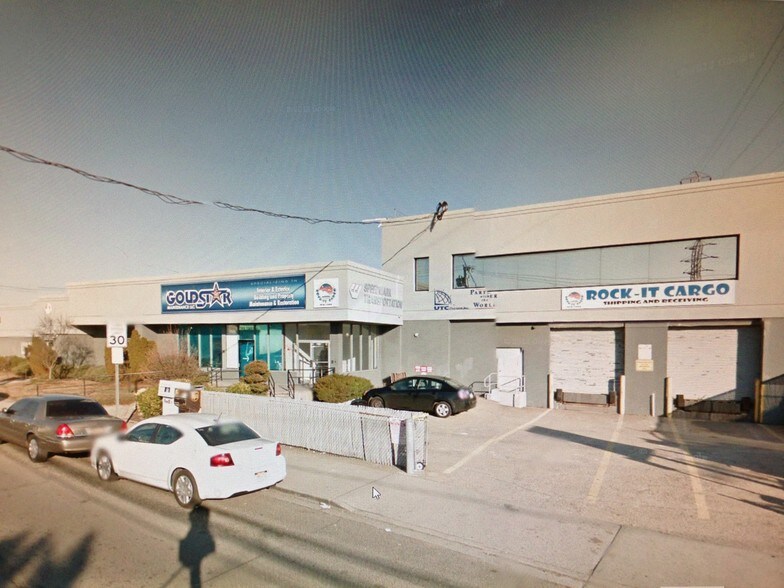 More Photos Of 420 Doughty Blvd, Inwood Warehouse For Lease