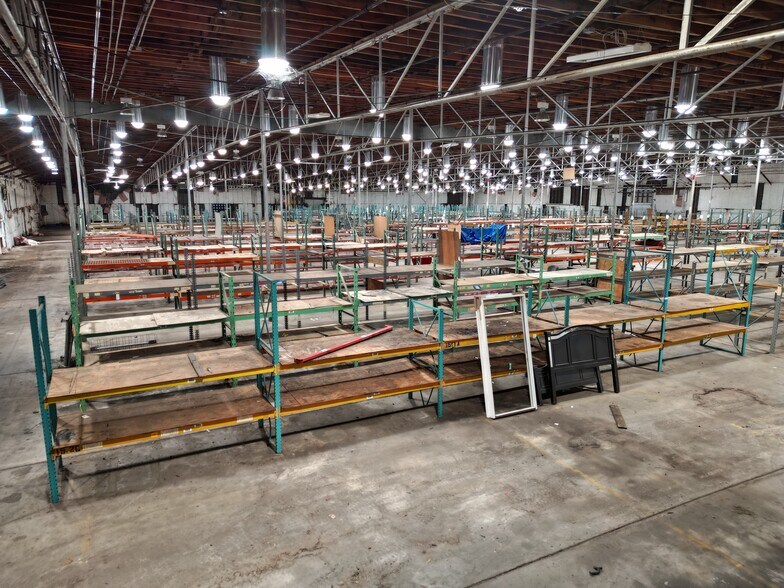More Photos Of 320 Commerce Ct, Rocky Mount Warehouse For Lease