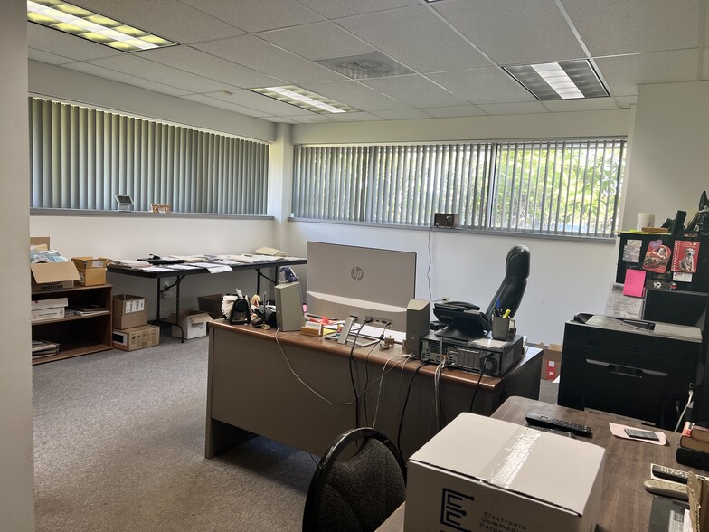 More Photos Of 6175 Enterprise Ct, Dublin Office For Lease