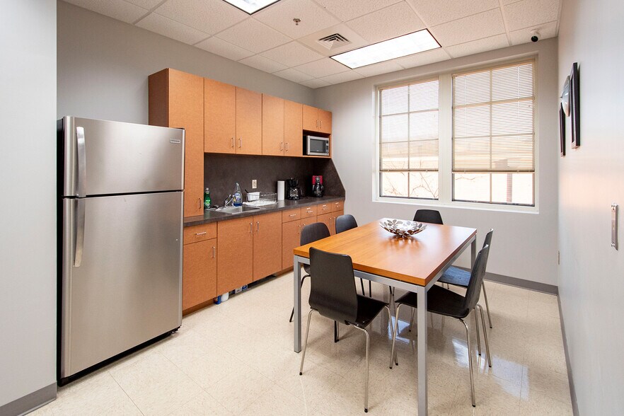 More Photos Of 12610 N Community House Rd, Charlotte Office For Sale