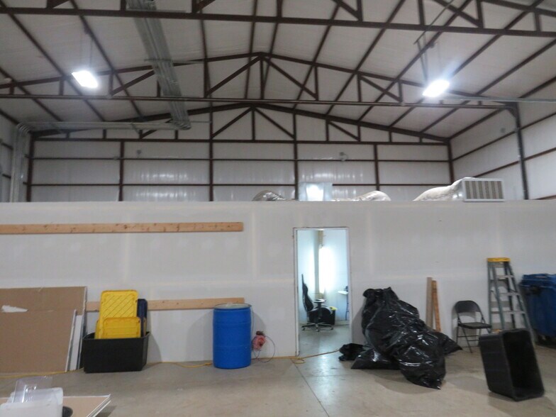 More Photos Of 4701 Thunder Lane Ave, Noble Warehouse For Sale