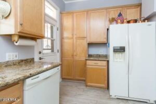 More Photos Of 711 E McKinley St, Phoenix Light Distribution For Sale