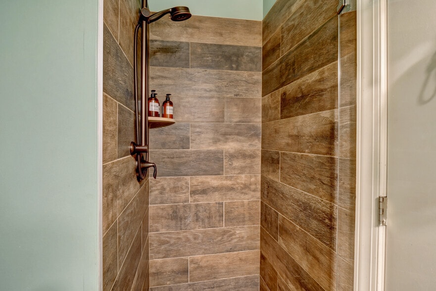 More Photos Of 271 N Front St, Wilmington General Retail For Lease