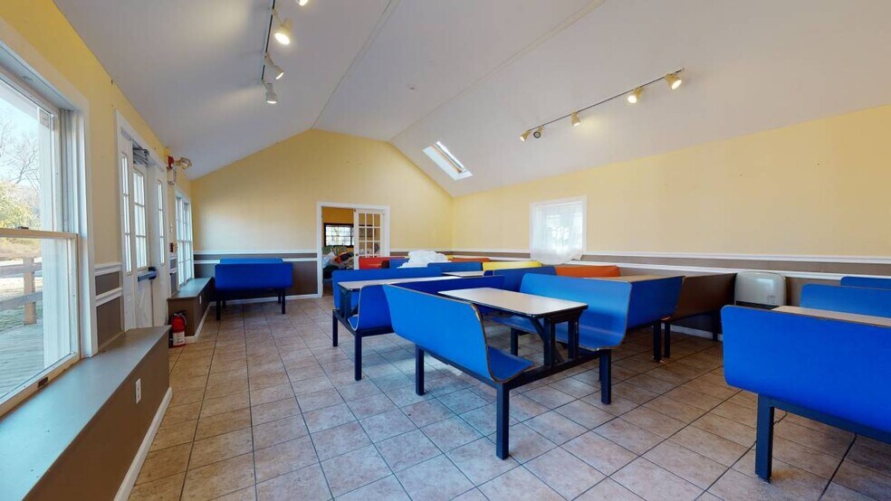 More Photos Of 3225 Sound Ave, Riverhead Storefront Retail Office For Sale