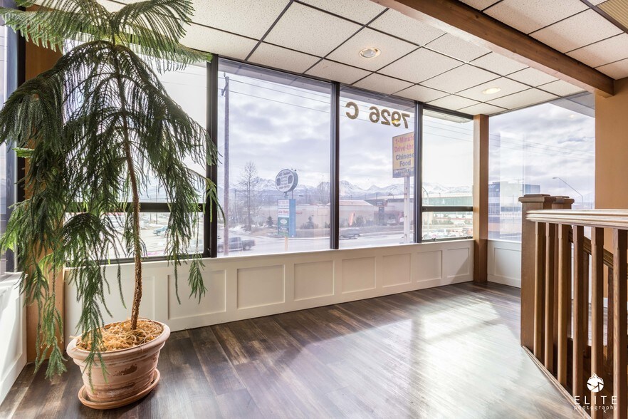 More Photos Of 7926 Old Seward Hwy, Anchorage Office For Sale