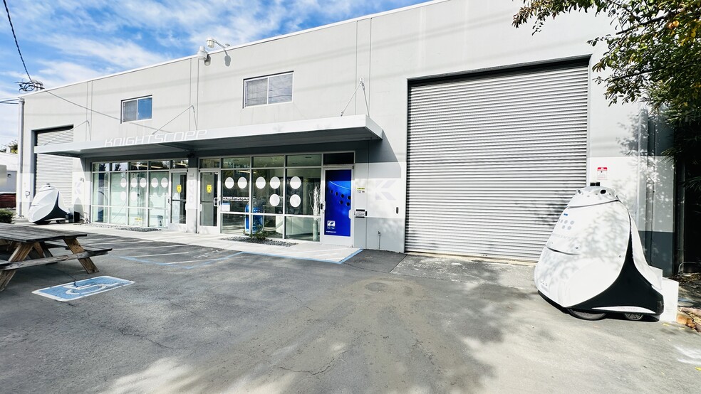 Primary Photo Of 1070-1080 Terra Bella Ave, Mountain View Warehouse For Lease