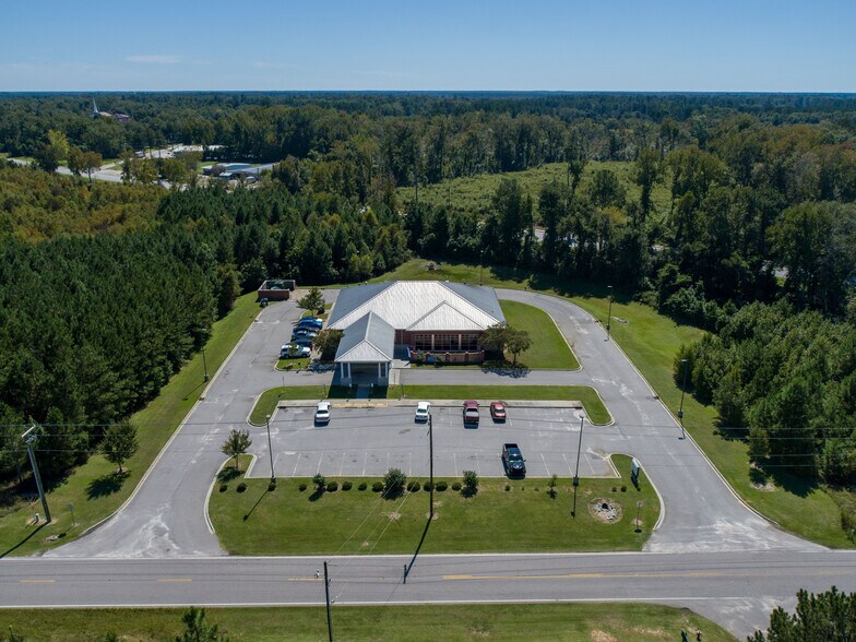 More Photos Of 1241 Boundary St W, Fairfax Medical For Sale